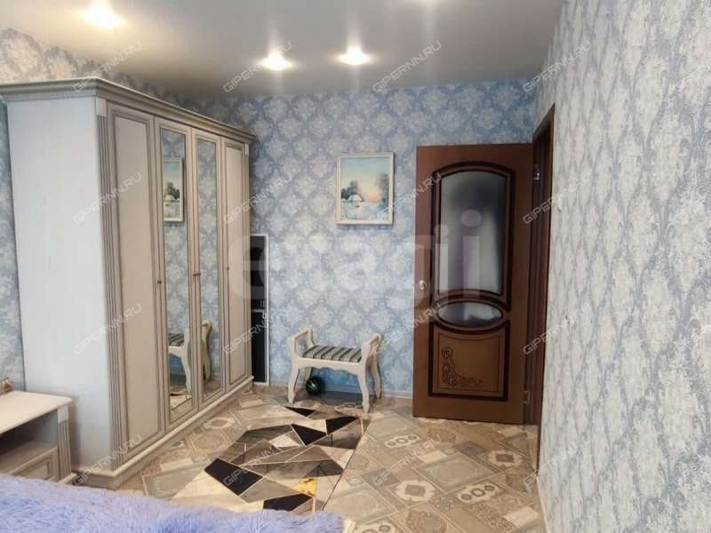 четырёхкомнатная квартира на улице Зайцева дом 17