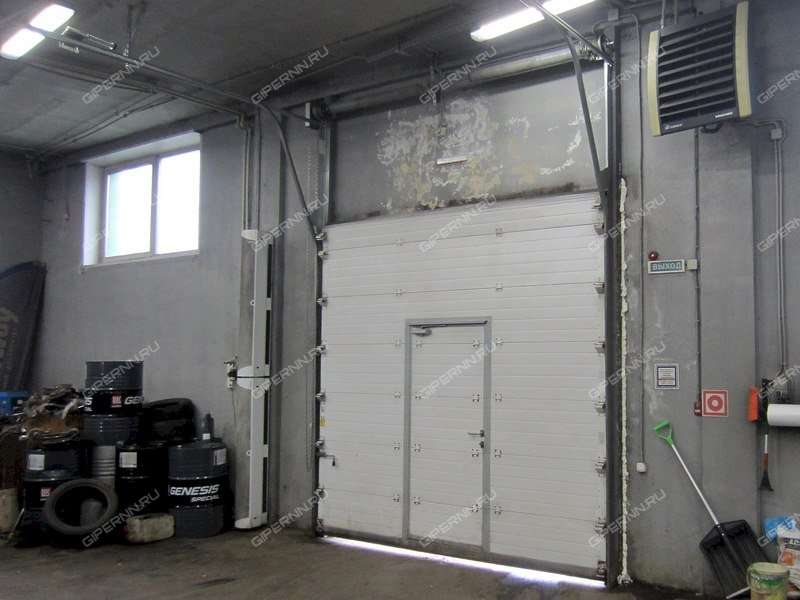 помещение под склад на Академика Сахарова ул.д.3