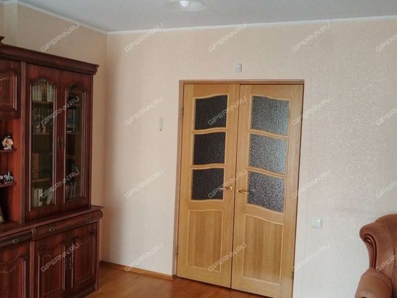 четырёхкомнатная квартира на улице Генкиной дом 61