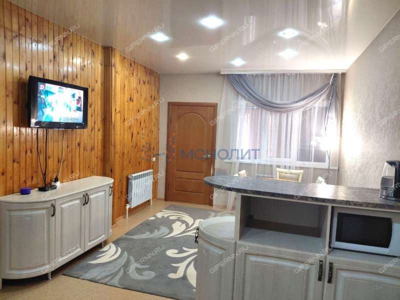 четырёхкомнатная квартира на улице Рабочая дом 25 рабочий посёлок Сухобезводное