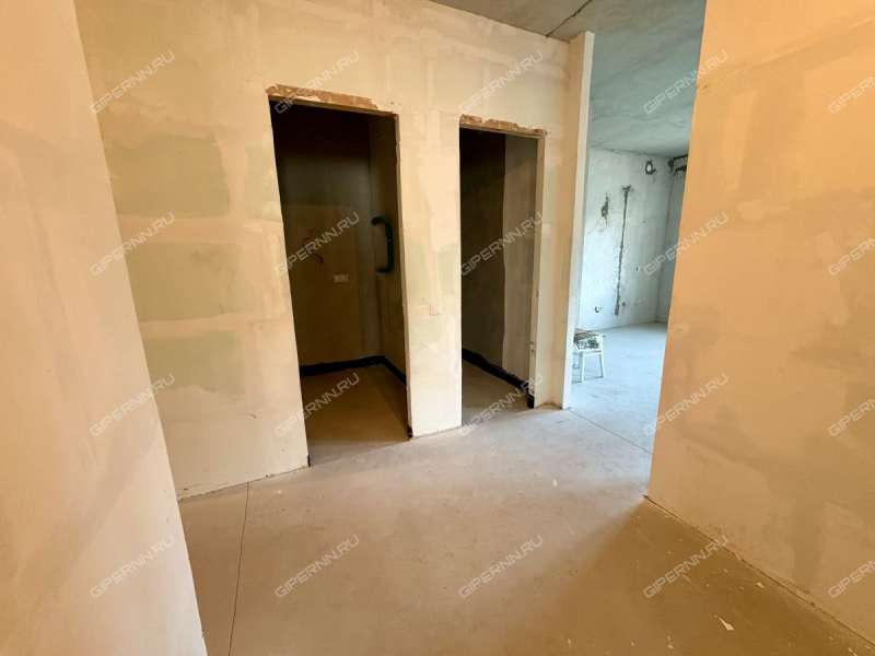 трёхкомнатная квартира на улице 40 лет Октября дом 15 к3