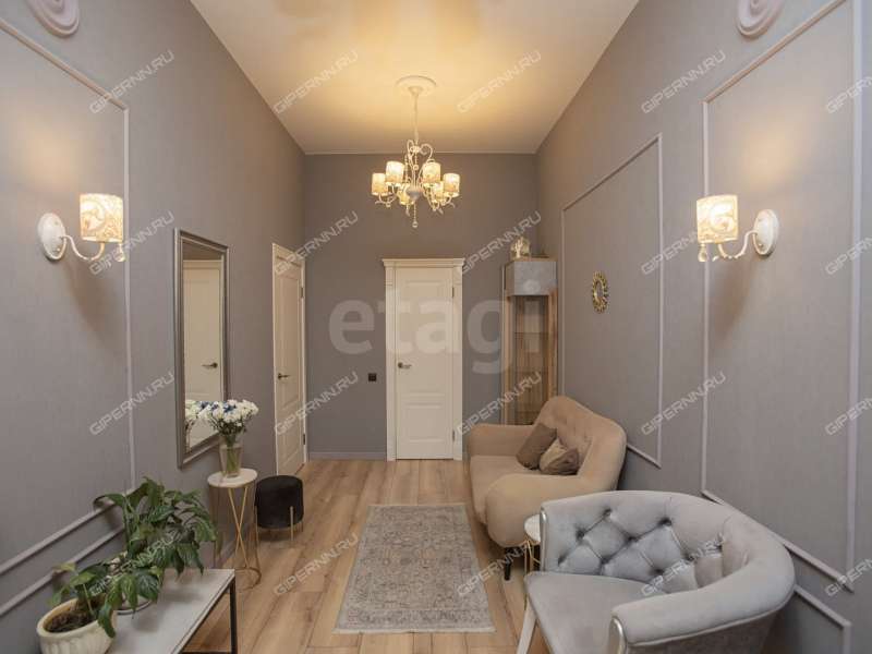 трёхкомнатная квартира на улице Июльских Дней дом 1 к2