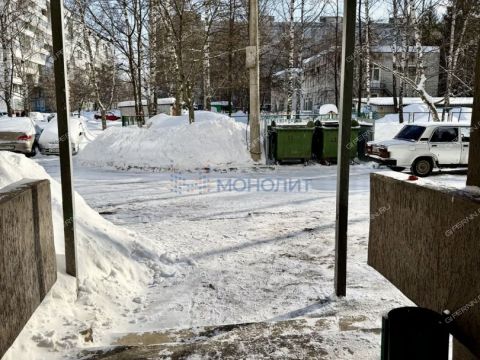 4-komnatnaya-ul-strokina-d-18 фото