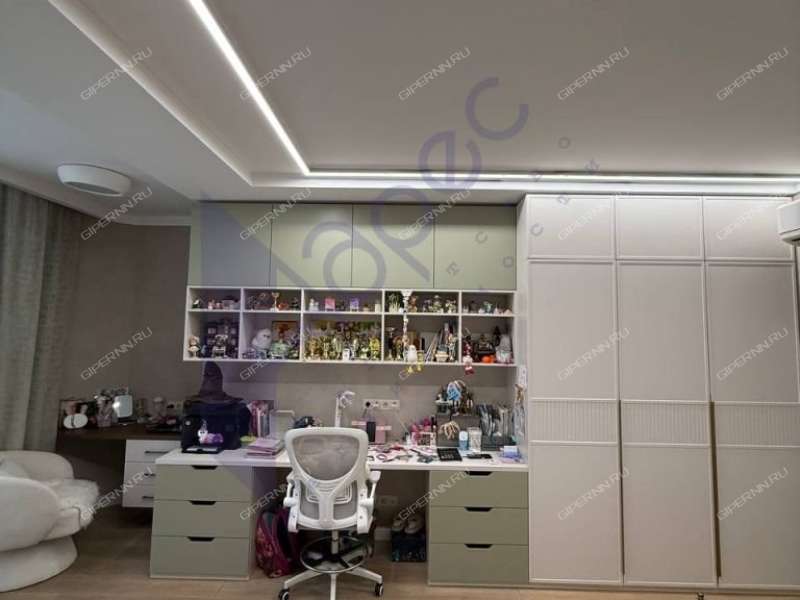 трёхкомнатная квартира на улице Максима Горького дом 77