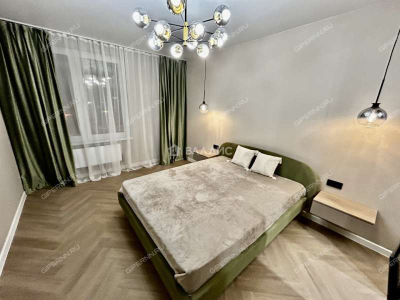 трёхкомнатная квартира на Лысогорской улице дом 89 к3