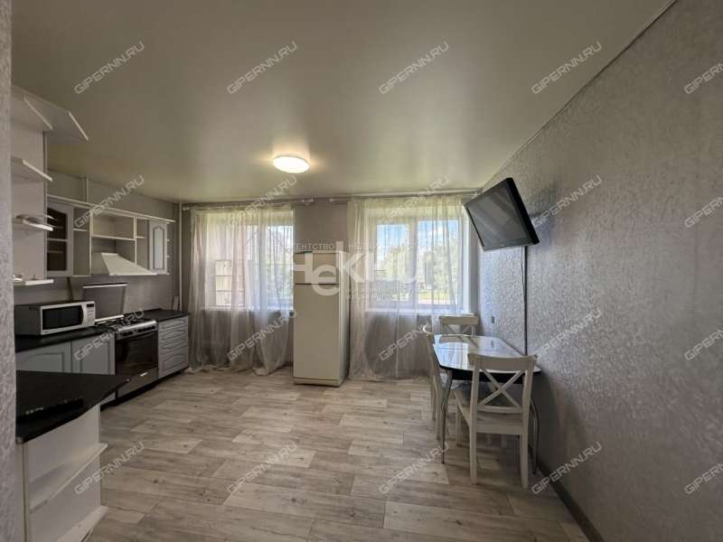 двухкомнатная квартира на улице Родионова дом 184