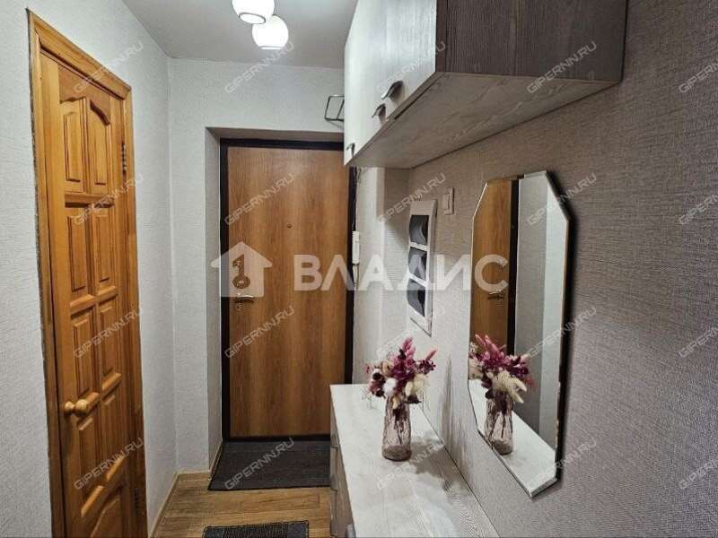 трёхкомнатная квартира на улице Героя Советского Союза Прыгунова дом 18