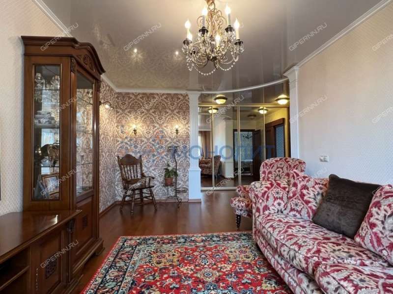 трёхкомнатная квартира на Волжской набережной дом 21