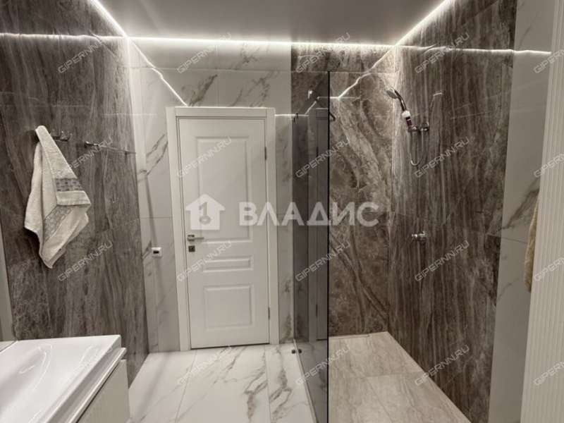 пятикомнатная квартира на Сенной площади дом 1