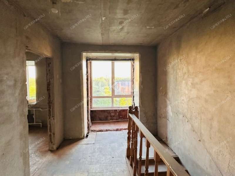 пятикомнатная квартира на улице Родионова дом 180. к.1
