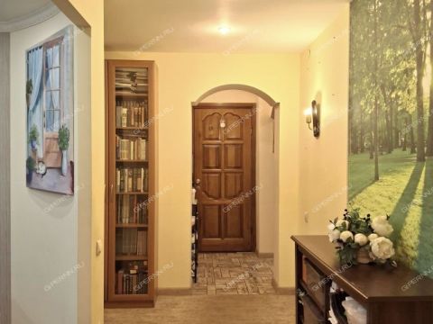 5-komnatnaya-ul-marshala-kazakova-d-6a фото