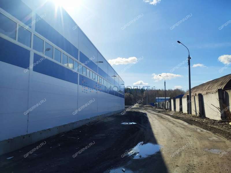 здание под торговую площадь, производственную площадь на Московском шоссе