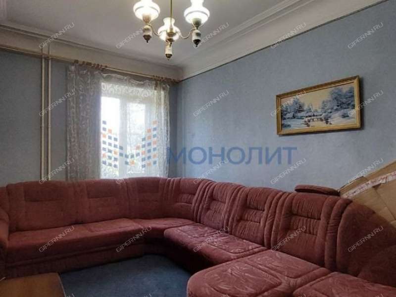 трёхкомнатная квартира на улице 50-летия Победы дом 32