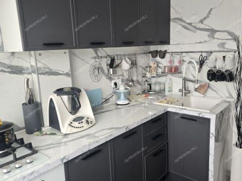 1-komnatnaya-ul-40-let-pobedy-d-10 фото