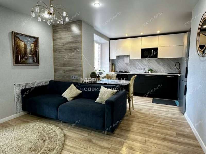 трёхкомнатная квартира на улице Максима Горького дом 144