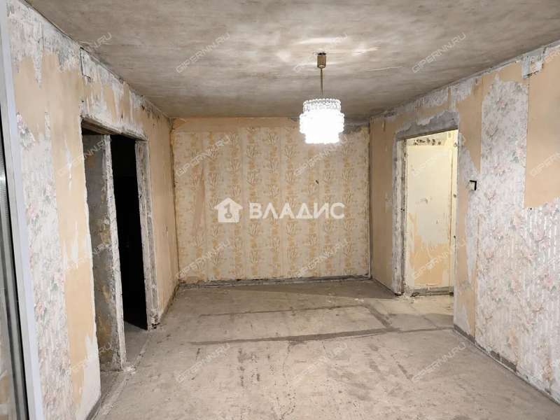 четырёхкомнатная квартира на улице Баренца дом 12