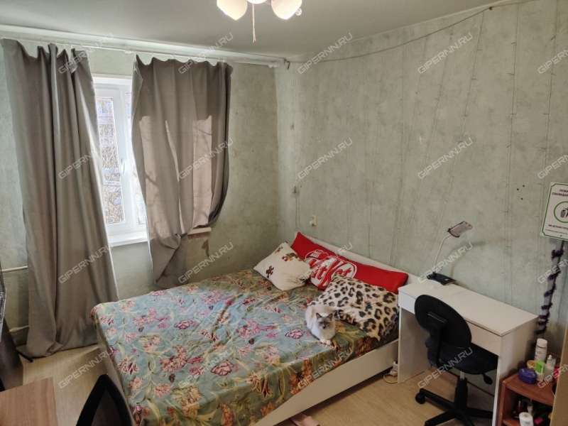 трёхкомнатная квартира на улице Челюскинцев дом 19