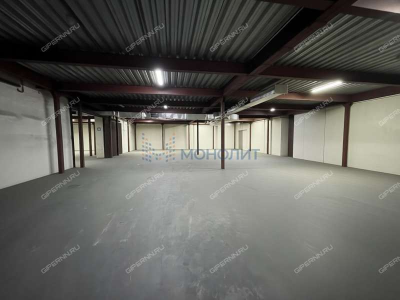 помещение под коммерческую недвижимость на Деловой улице