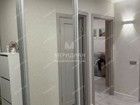 2-komnatnaya-ul-melnikova-pecherskogo-d-1 фото