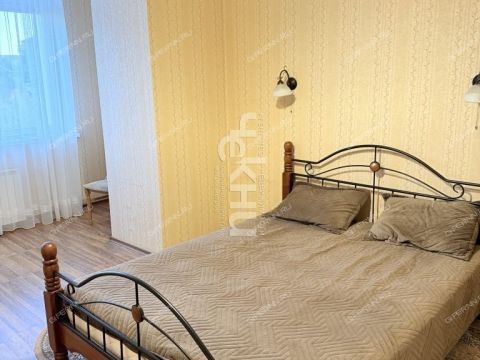 6-komnatnaya-sezd-pochtovyy-d-15a фото