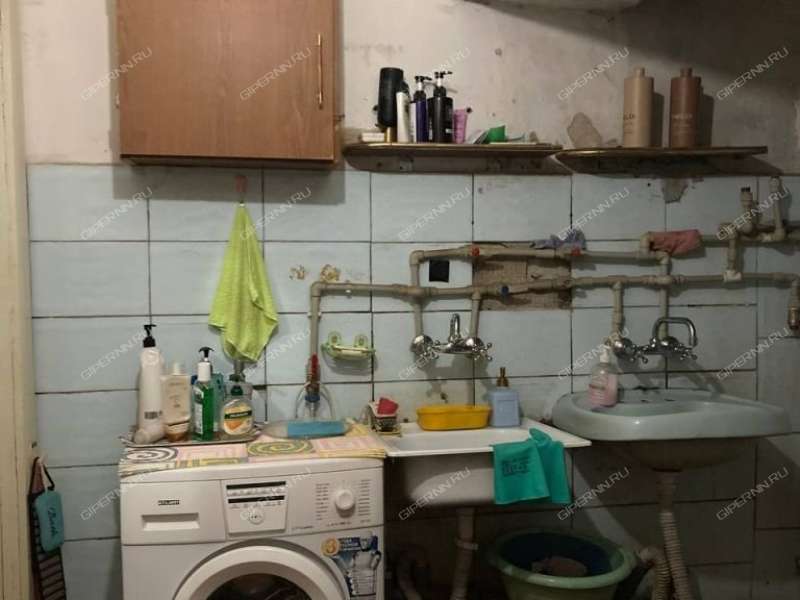 комната в доме 3 на улице Страж Революции