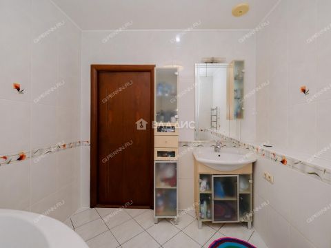 4-komnatnaya-ul-belinskogo-d-62 фото