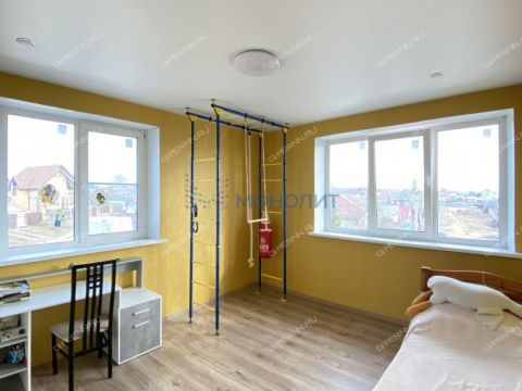 dom-rabochiy-poselok-reshetiha-volodarskiy-rayon фото