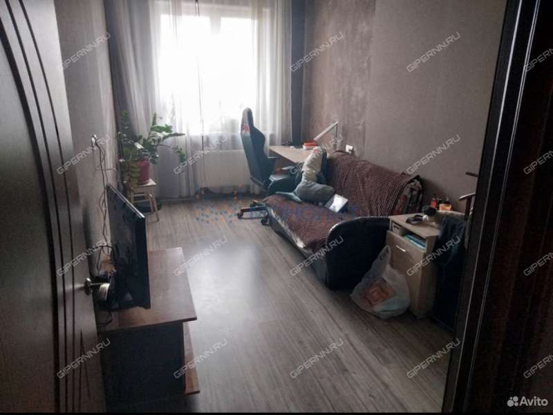 трёхкомнатная квартира на улице Июльских Дней дом 1 к1