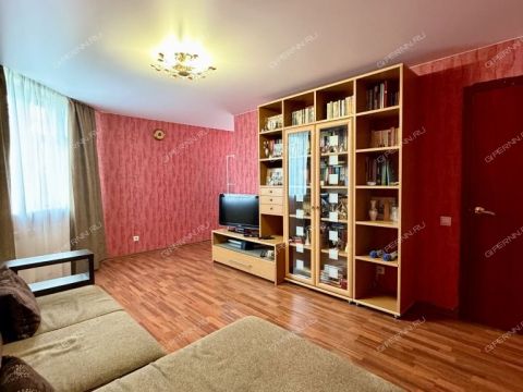 4-komnatnaya-ul-kerchenskaya-d-14a фото