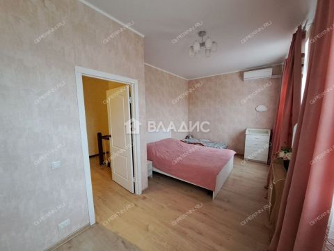 taunhaus-selo-kamenki-bogorodskiy-municipalnyy-okrug фото
