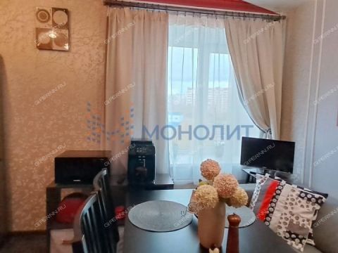 3-komnatnaya-ul-vyatskaya-d-9 фото