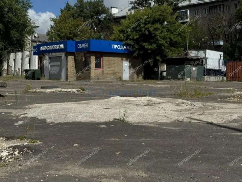 здание под офис, недвижимость под автобизнес на Комсомольской площади