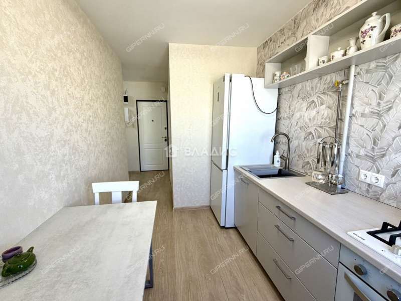 трёхкомнатная квартира на Комсомольской улице дом 19