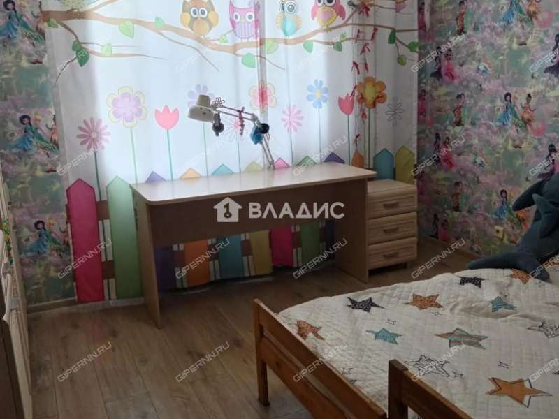 трёхкомнатная квартира на улице Богдановича дом 20