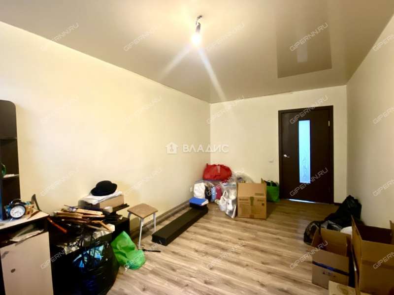 четырёхкомнатная квартира на Южном шоссе дом 2А