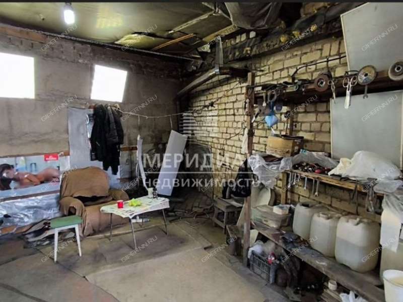 гараж на улице Бринского