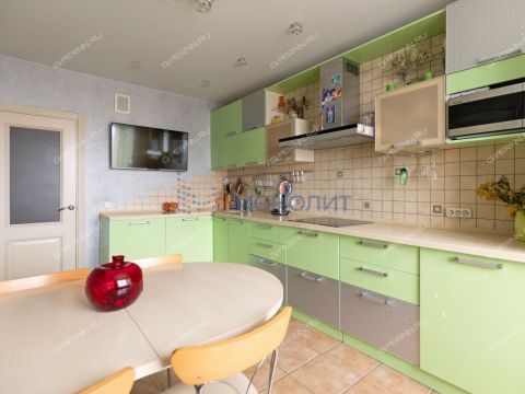 3-komnatnaya-ul-rodionova-d-165-k9 фото