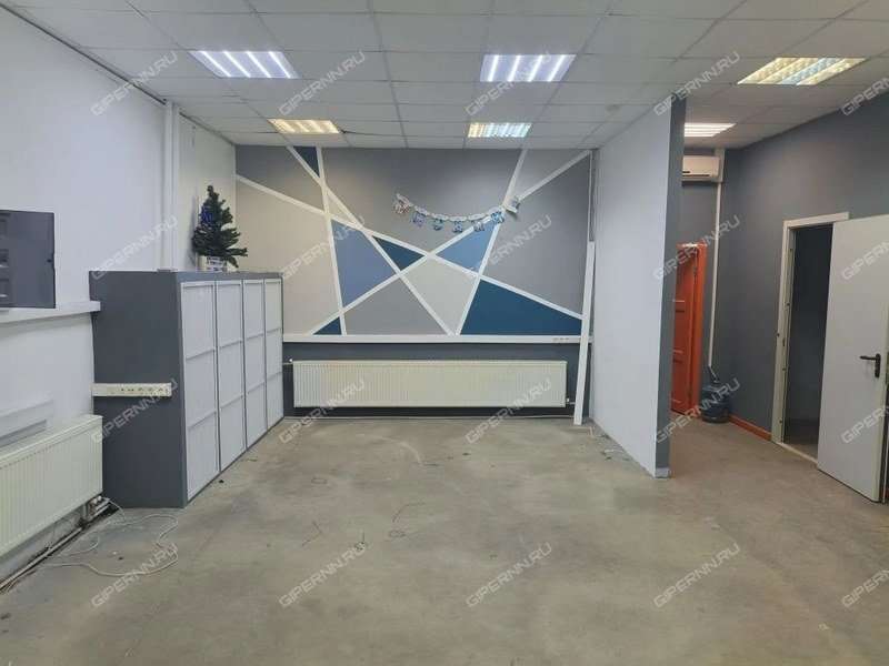 помещение под торговую площадь на Ул. Марата, д.15