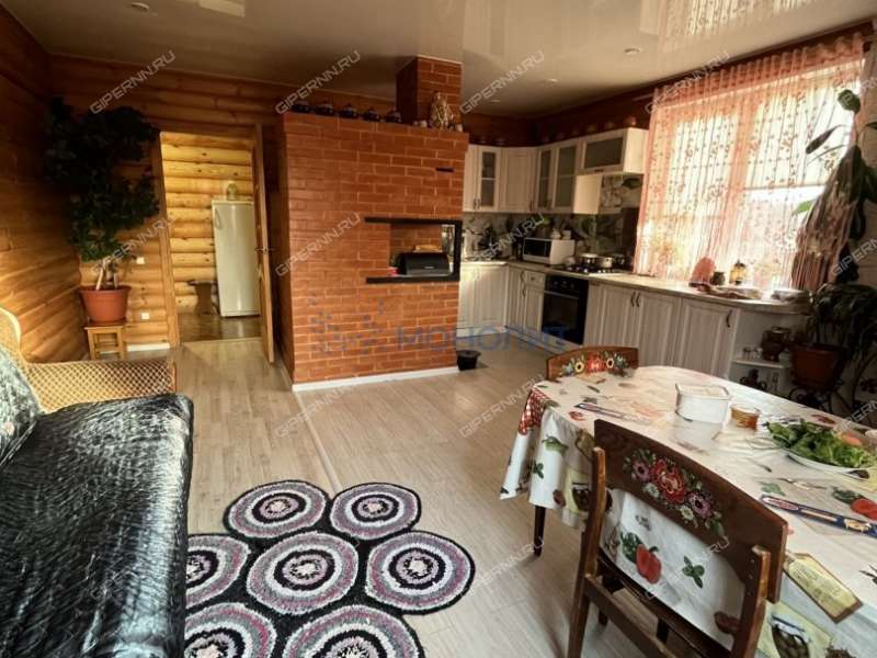 дом на  деревня Овсянка