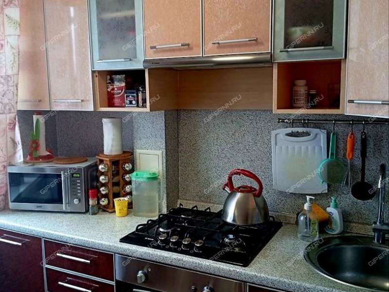 трёхкомнатная квартира на Зелёной улице дом 3а город Кстово