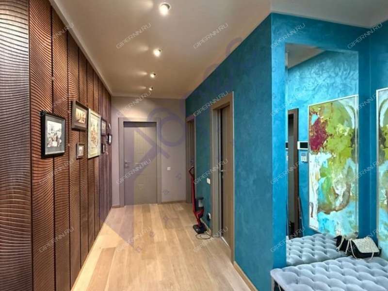 трёхкомнатная квартира на улице Максима Горького дом 77