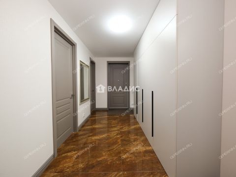 3-komnatnaya-ul-2-ya-oranzhereynaya-d-4a фото