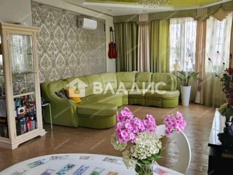 трёхкомнатная квартира на улице Тимирязева дом 7 к4