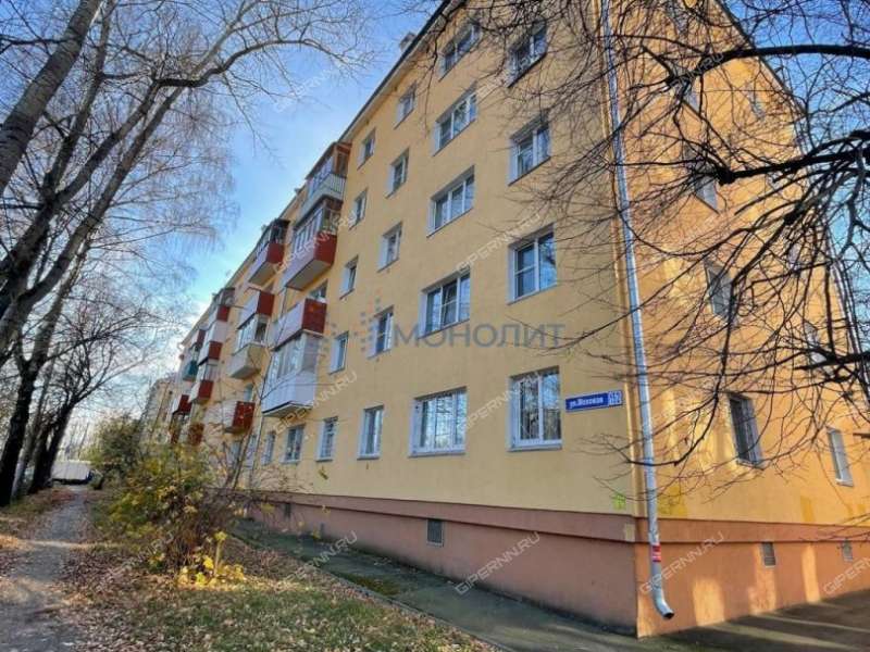 трёхкомнатная квартира на Моховой улице дом 15/2