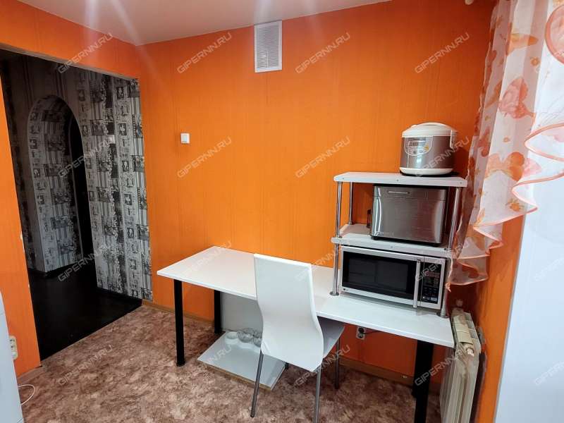 двухкомнатная квартира в 3-м микрорайоне дом 12 город Кстово