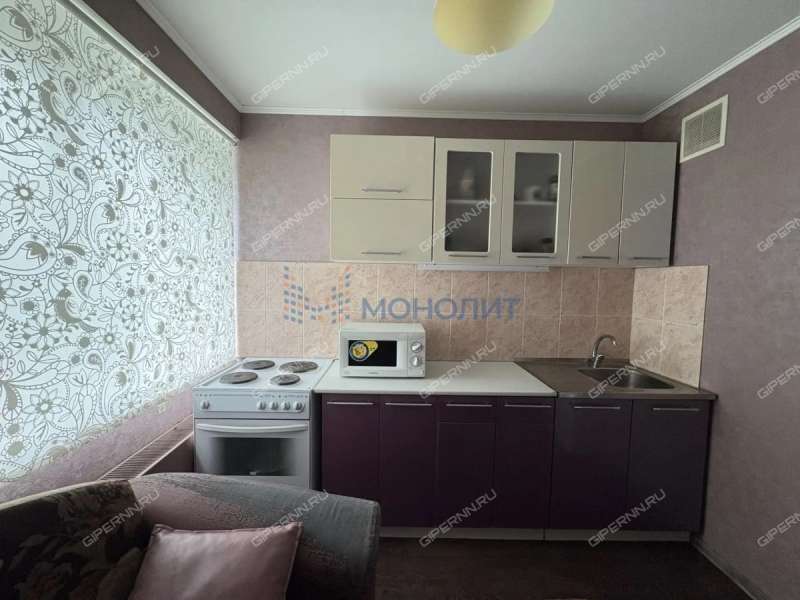 однокомнатная квартира на Вятской улице дом 2