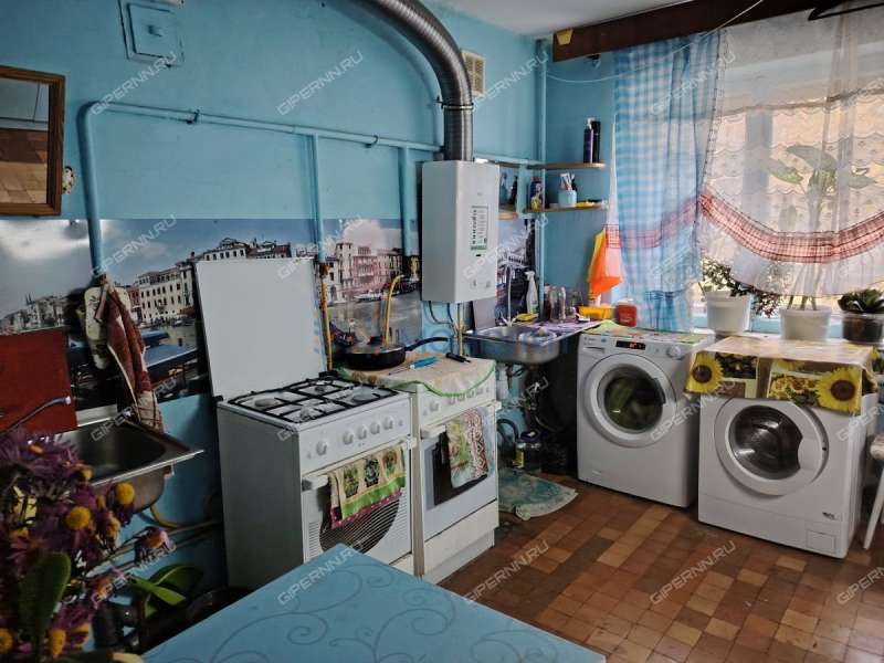 комната в доме 15 на улице Петровского