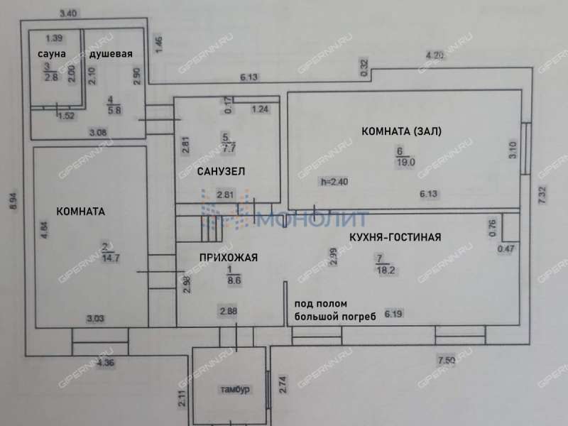 дом на -