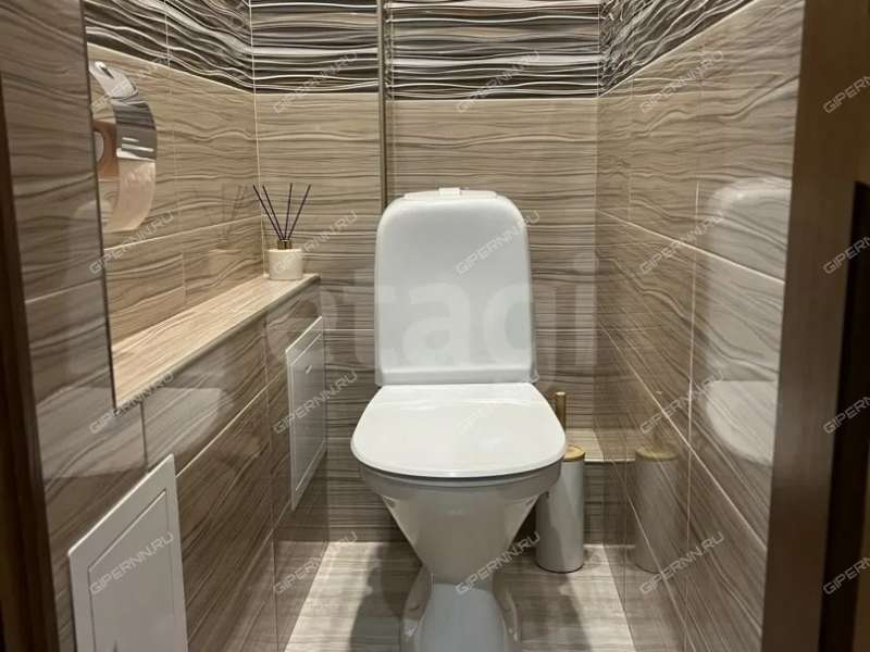 трёхкомнатная квартира на Зелёной улице дом 65