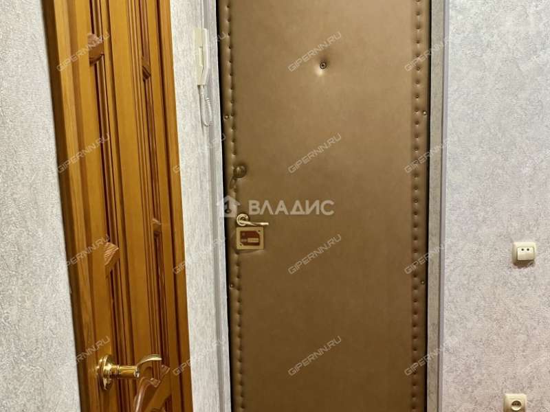 трёхкомнатная квартира на улице Тропинина дом 6